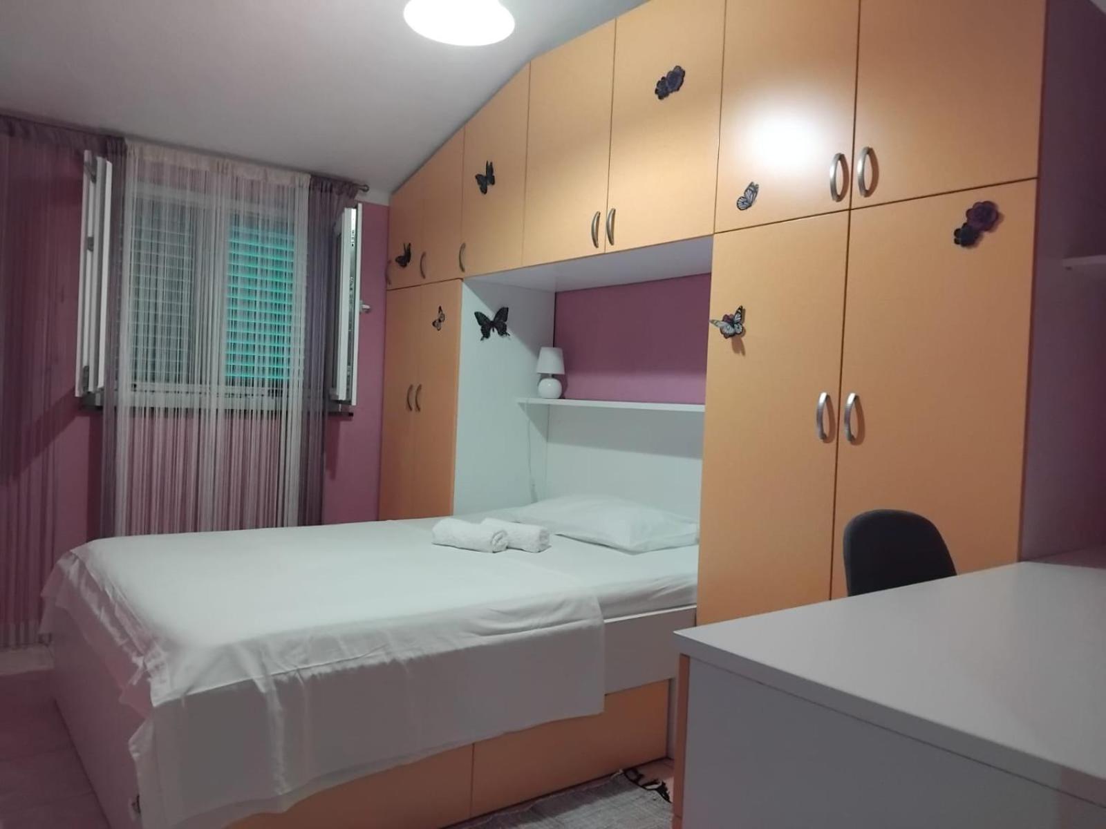 Apartman Zdravka Policnik Dış mekan fotoğraf