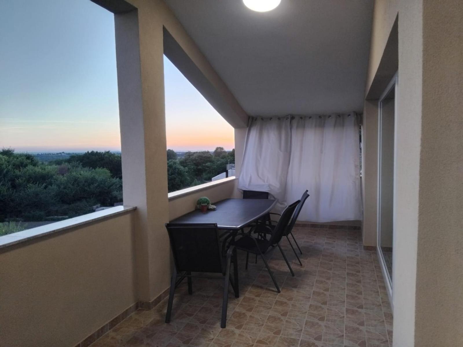 Apartman Zdravka Policnik Dış mekan fotoğraf
